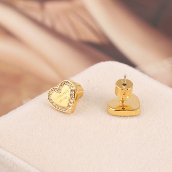 NWT Michael Kors Gold Pave' Heart Earrings - Picture 6 of 8